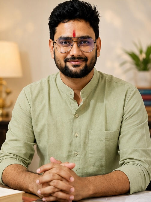 Dr. Shivji Upadhyay, expert Vedic astrologer for online kundli and astrology consultation